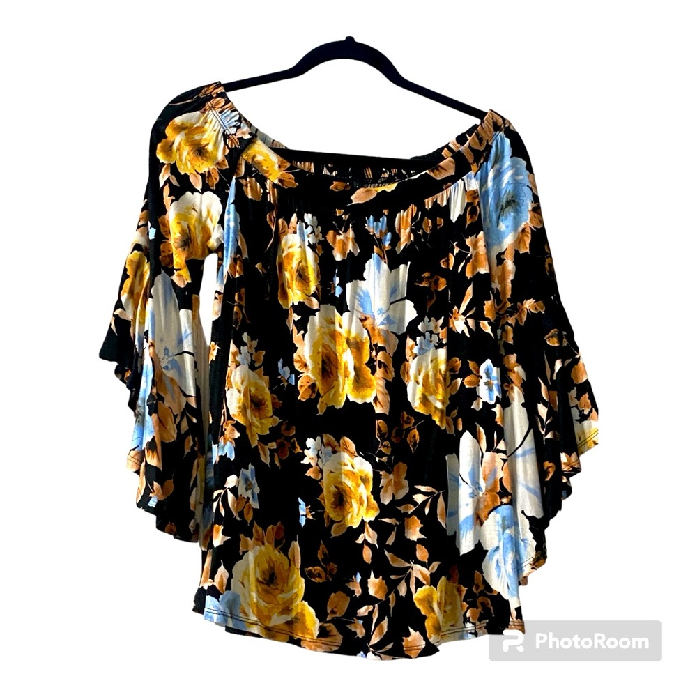Alison Andrews Off the shoulder black Floral Top